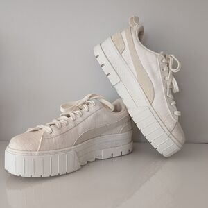 Puma Women's Off-White Platform Sneakers 9.5